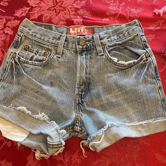 Levi’d514 Slim Straight Denim Cut Off Shorts - Picture 2 of 6